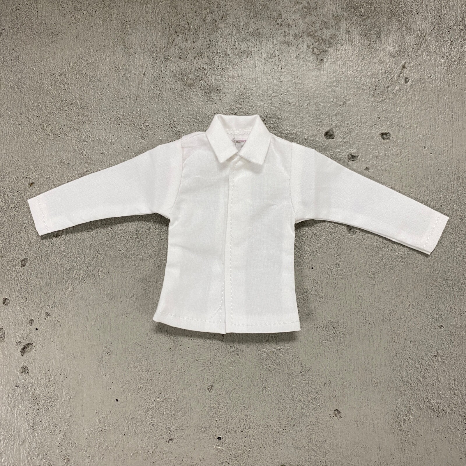 SU-SH-WHT-L: 1/12 white dress shirt for 6″ Vtoys Mezco GWToys muscular body