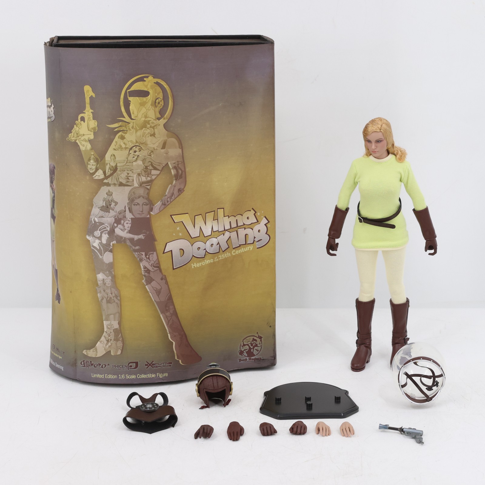 Buck Rogers Wilma Deering Heroine of the 25th Century 1/6 Scale Action Figure