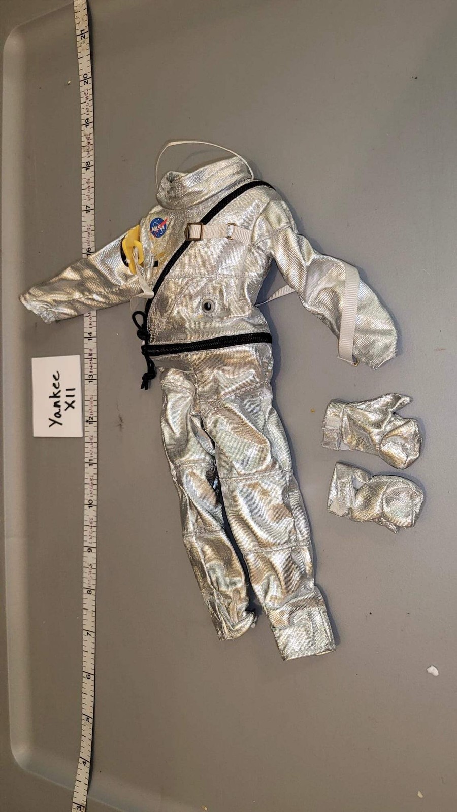 1:6 Modern Era Space Suit – Science Fiction