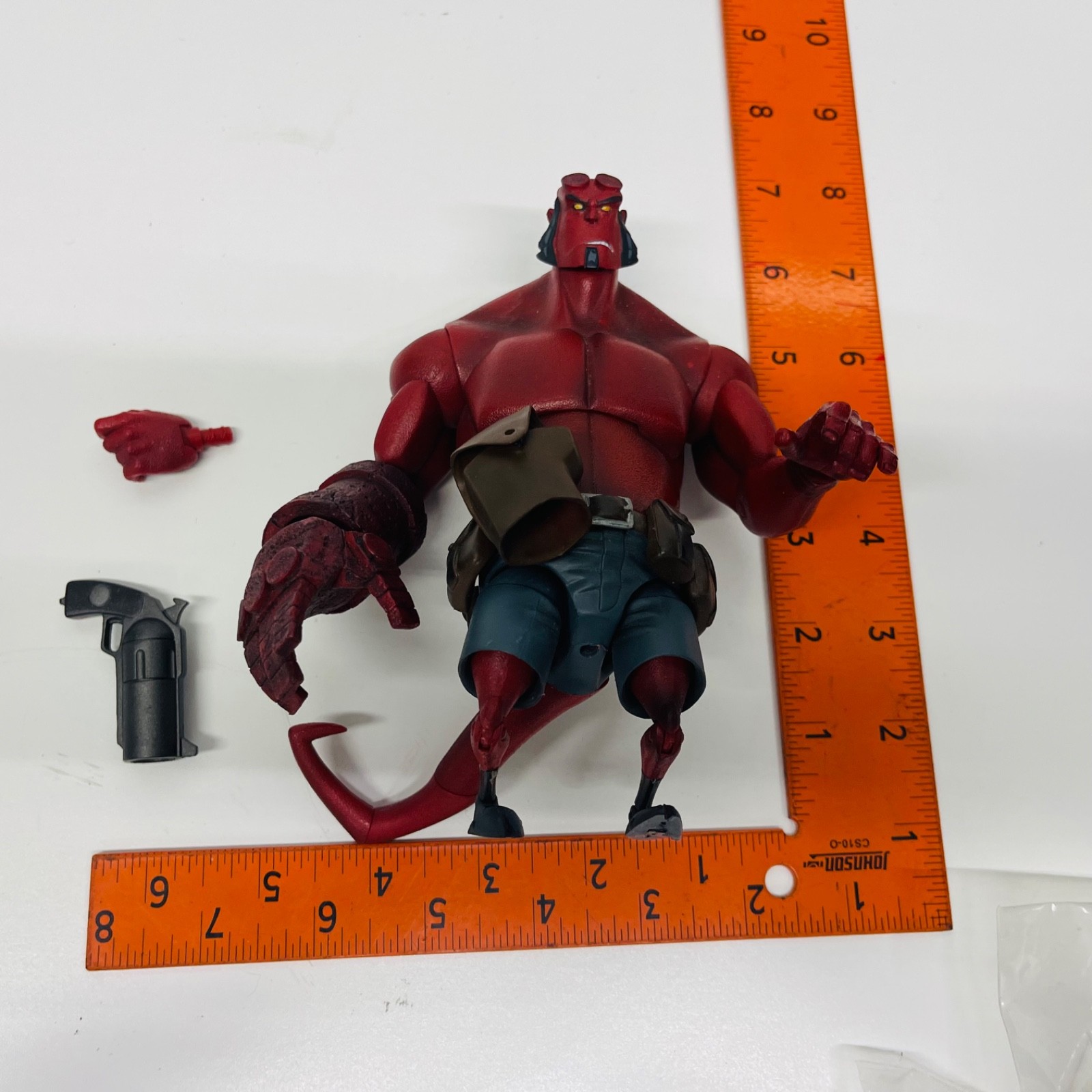 Hellboy (No Horns) Animated Deluxe Action Figure Gentle Giant 2007 loose 6 in.