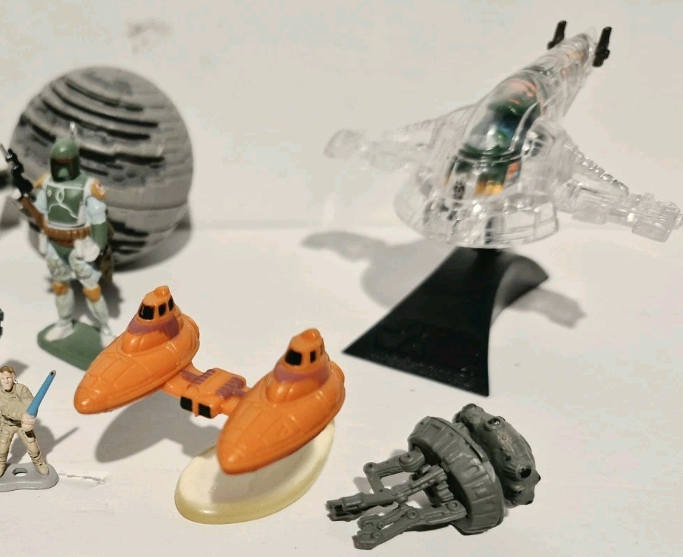 LOT 17 VINTAGE STAR WARS MICRO MACHINES SHIPS FIGURES DARTH VADER LUKE SKYWALKER