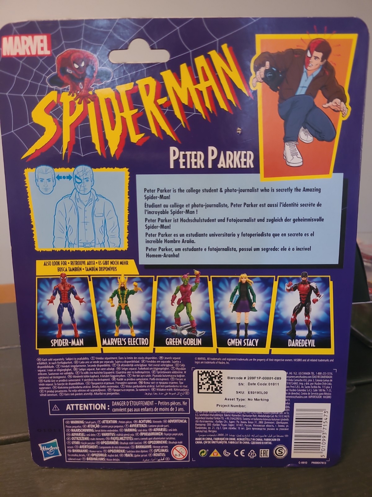 Hasbro Marvel Legends 6″ Peter Parker Retro Collection Figure – Multicolor