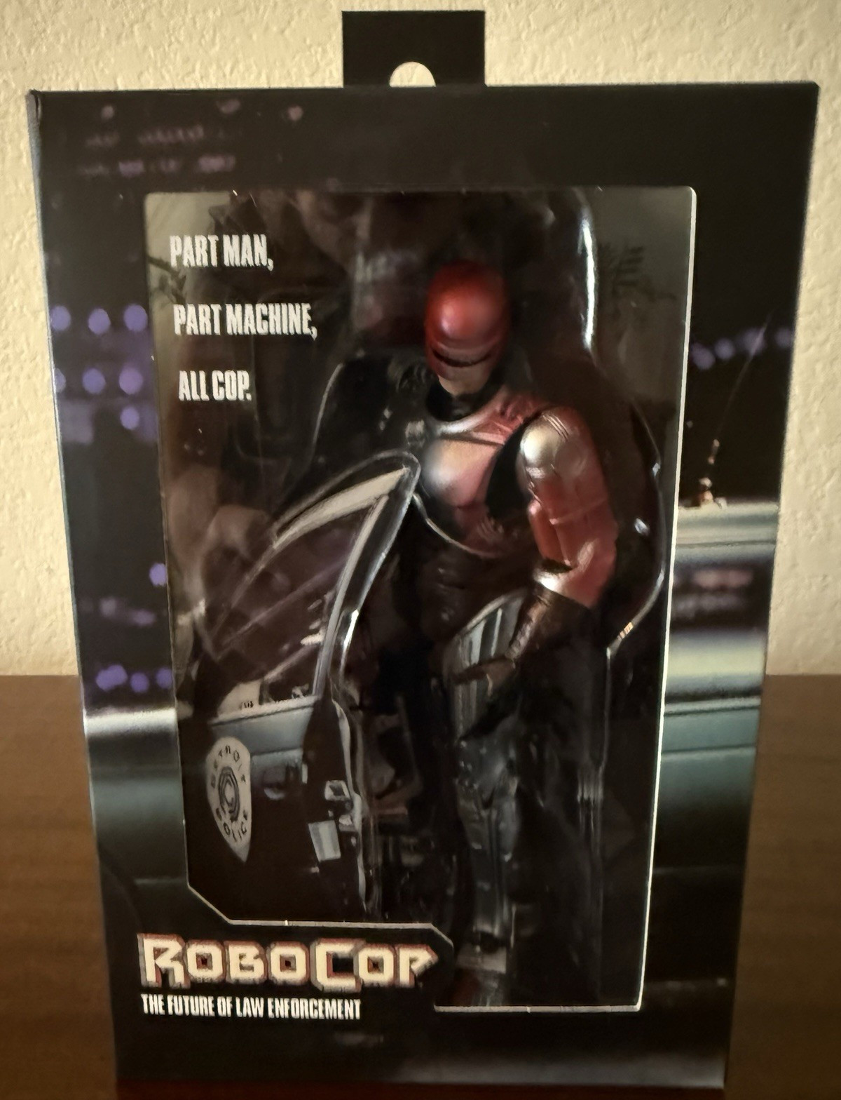NECA RoboCop Poster Series Action Figure Gun Pistol Blast Effect Boxed 17+