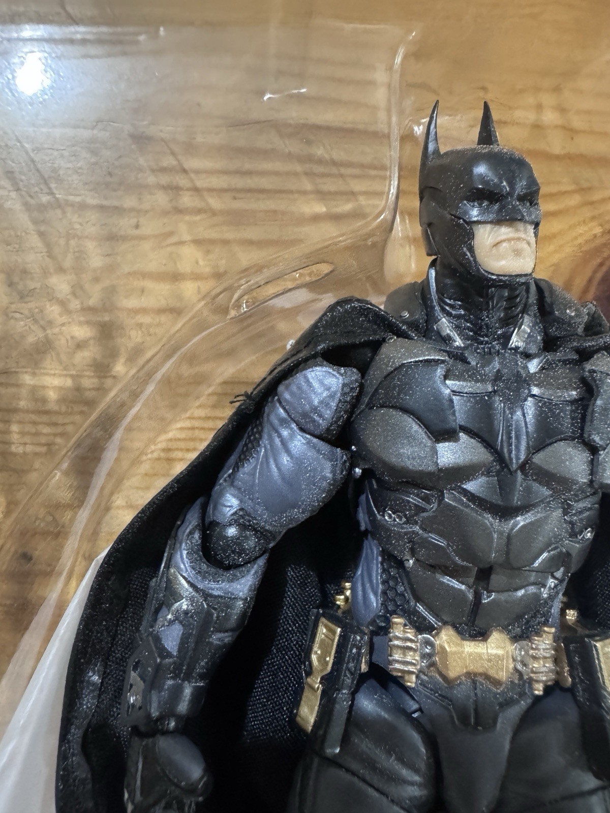 Kaiyodo Revoltech Batman Arkham Knight ver. (SEE DESCRIPTION)