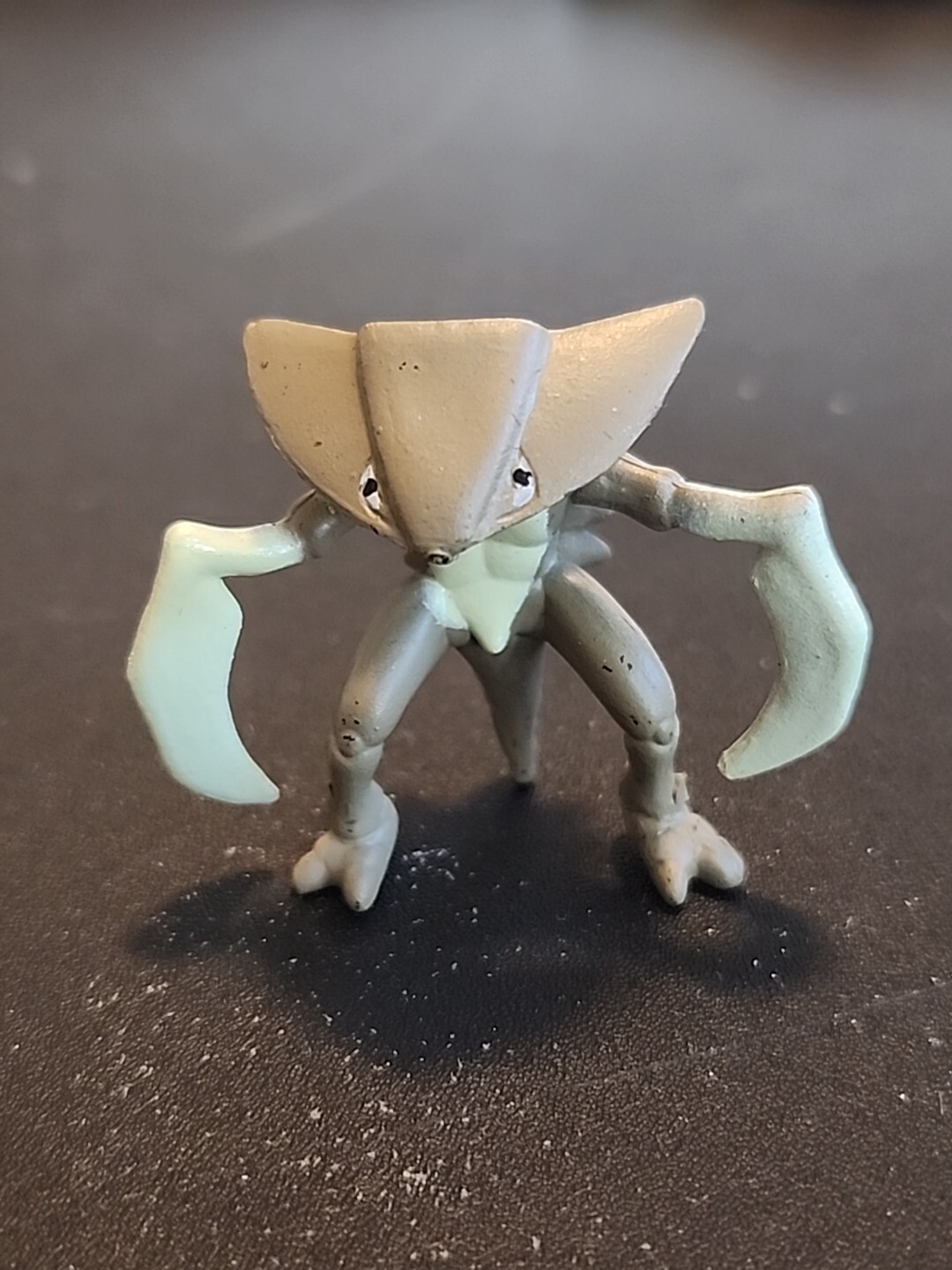 Kabutops 2″ Tomy PVC Pokemon Figure