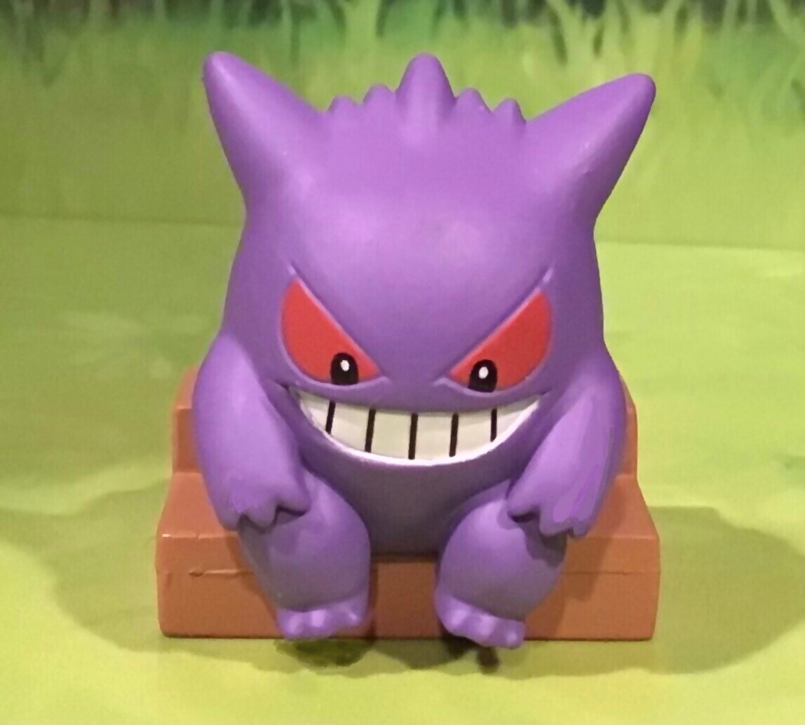 POKEMON GENGAR SITTING ON STAIRS Takara Tomy Plastic Figure NINTENDO