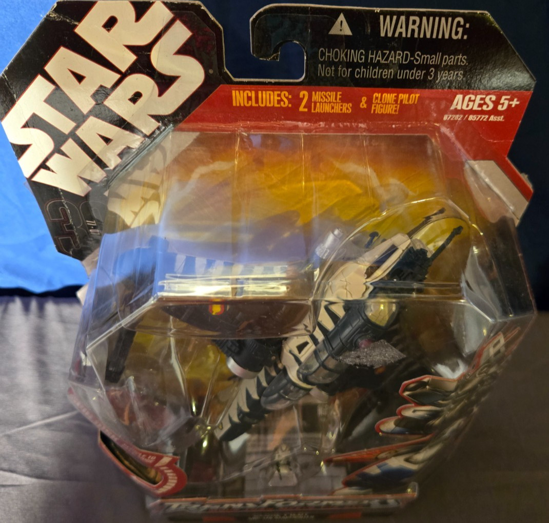 2007 Star Wars TRANSFORMERS Clone Pilot ARC-170 Star fighter Sealed