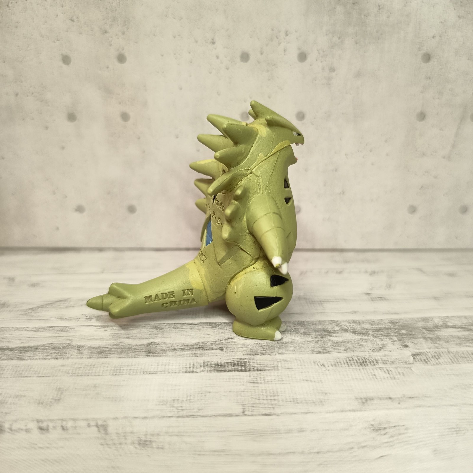TOMY Pokemon TYRANITAR 1.75″ Mini Figure CGTSJ Nintendo Collectible Vintage Toy