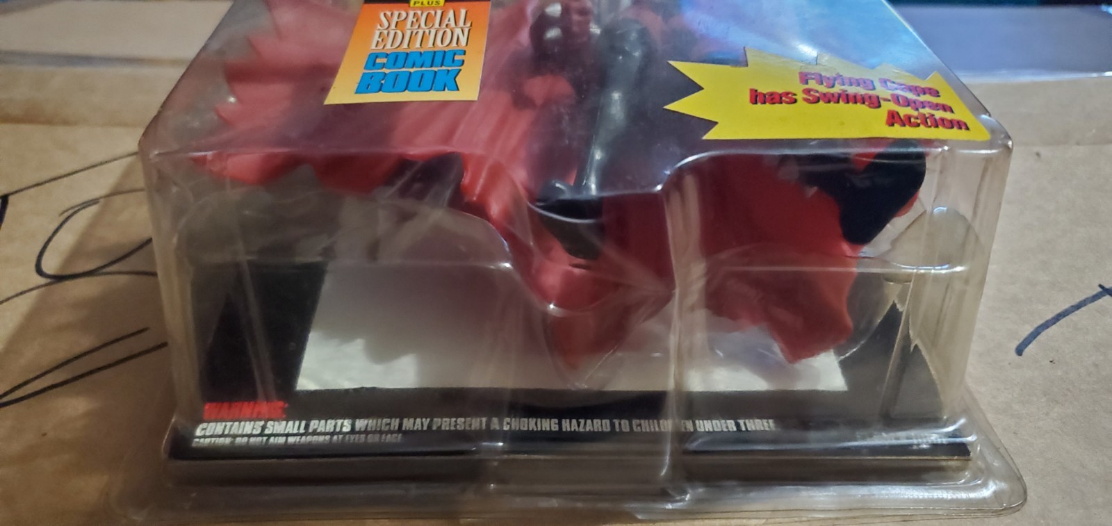 VTG 1994 McFarlane Spawn Flying Cape Action Figure Special Edition Comic Book