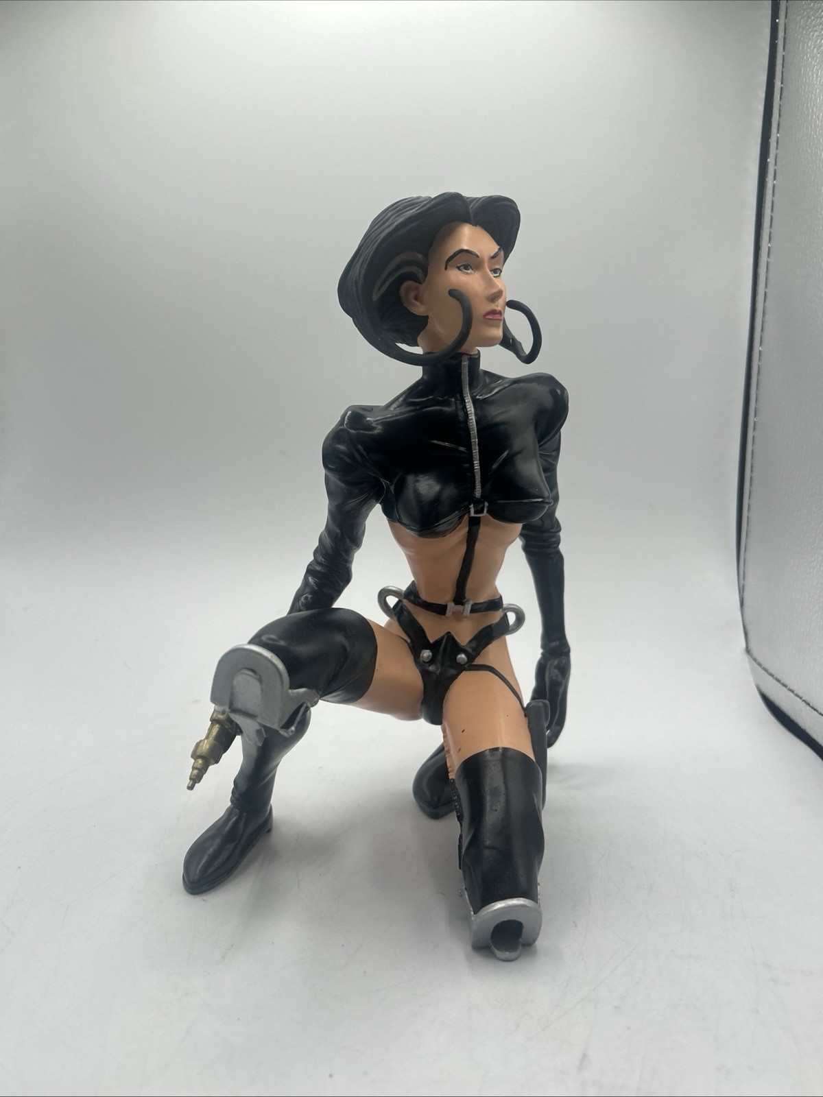 AEon FLUX Sculpted Hand Painted STATUE 1996 VERY RARE MTV Cold Cast Porcelain st