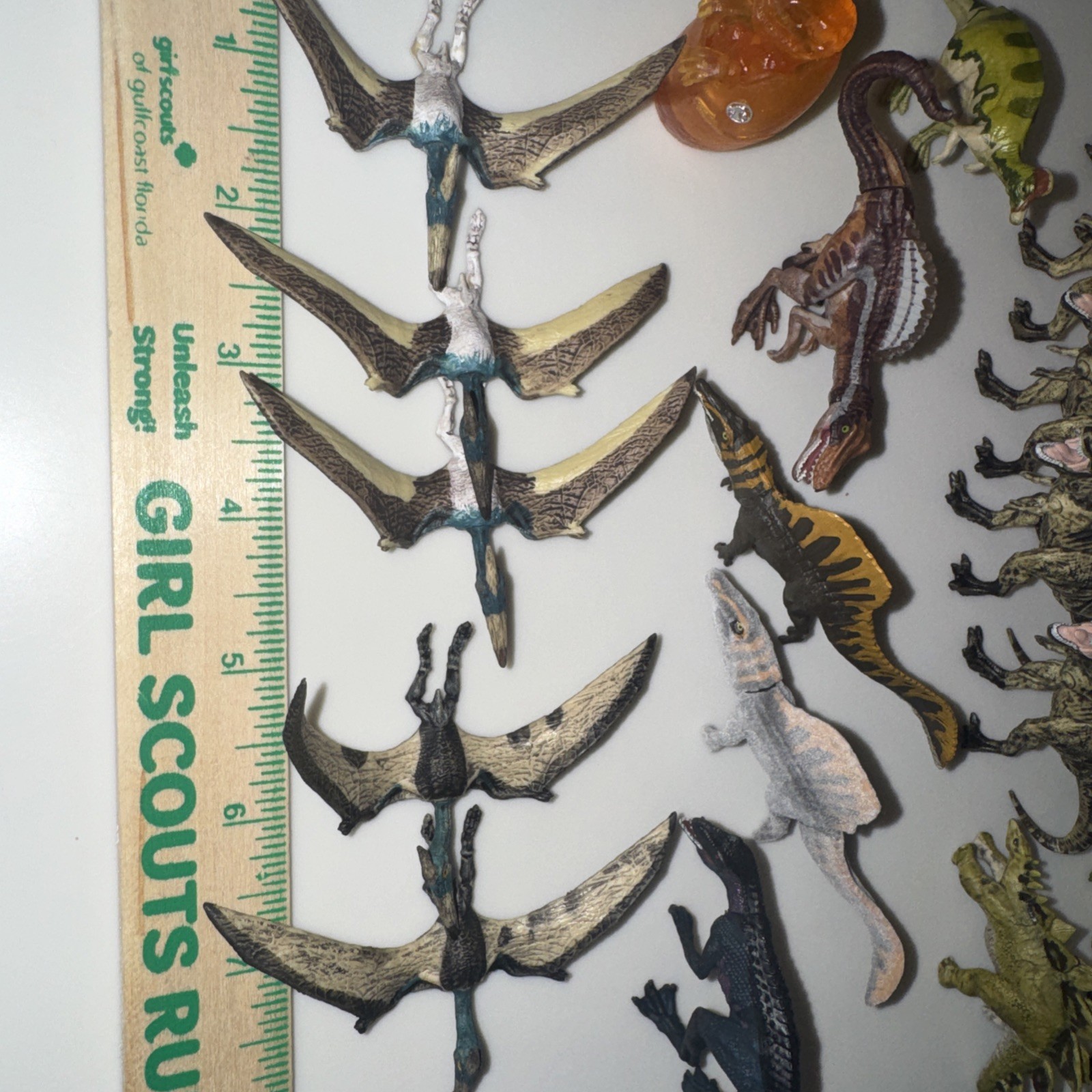 Jurassic World Captivz Rebirth Color Change Dinosaur Lot Of 24 No Cards Or Token