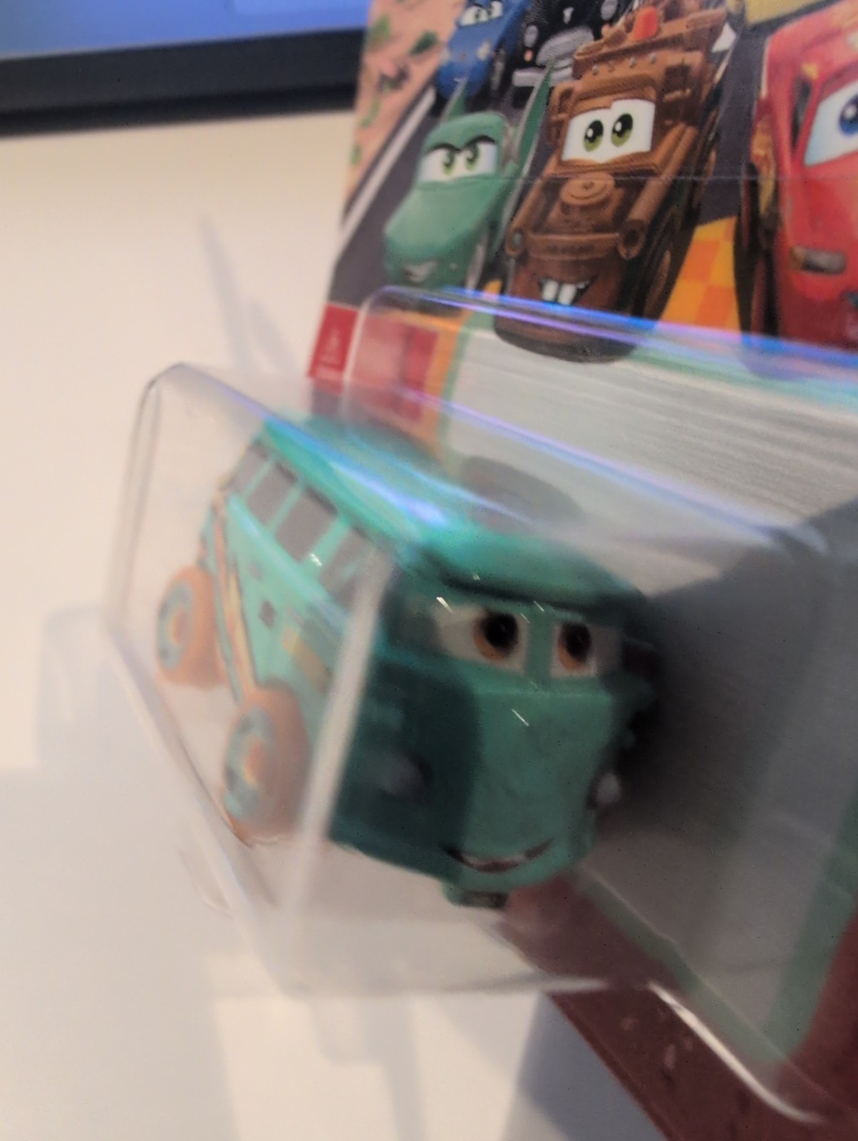 Disney Pixar Cars Mini Race Fillmore Race To Celebrate – FL-0370
