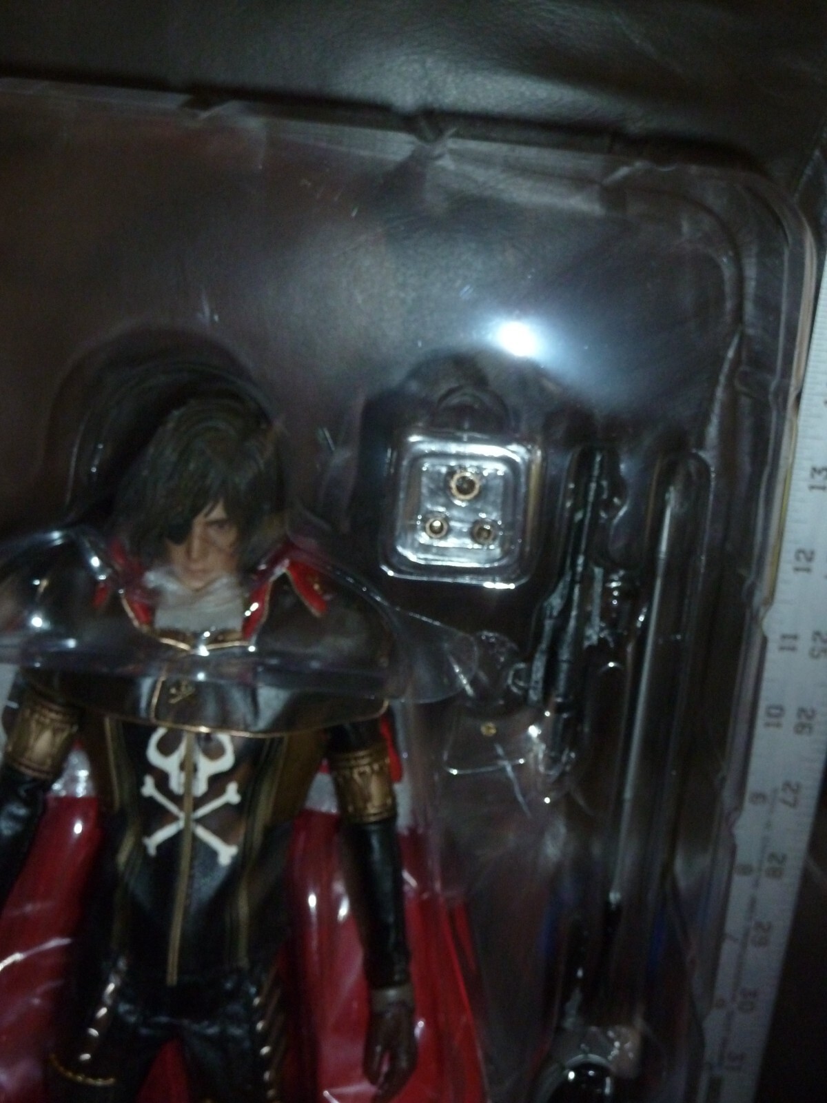 CAPTAIN HARLOCK SPACE PIRATE WITH THRONE OF ARCADIA 12 INCH FIGURE HOT TOYS 2014