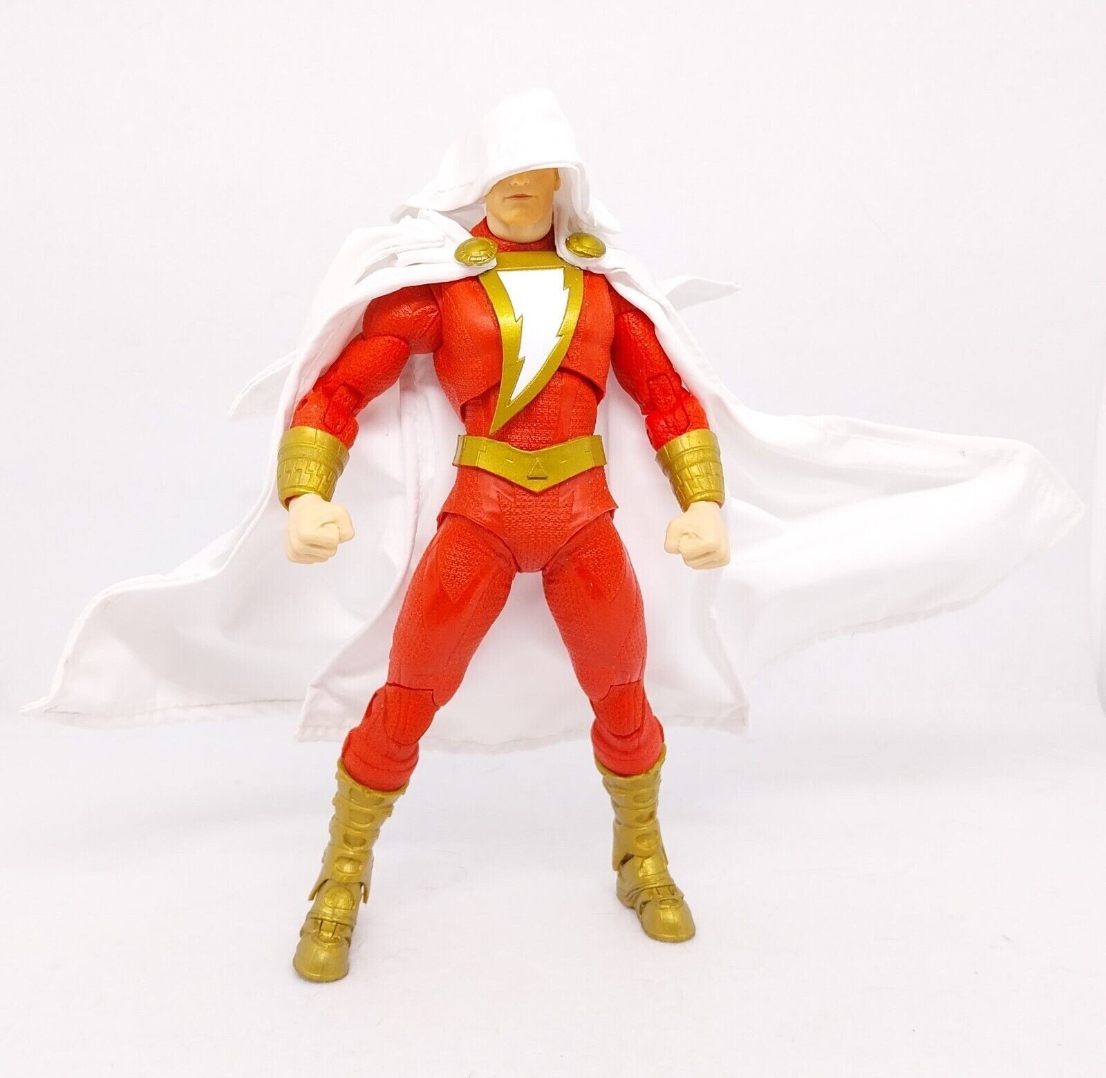 SU-MF-C-CMSZM: 1/12 Wired white Hooded cape for McFarlane Comic Shazam