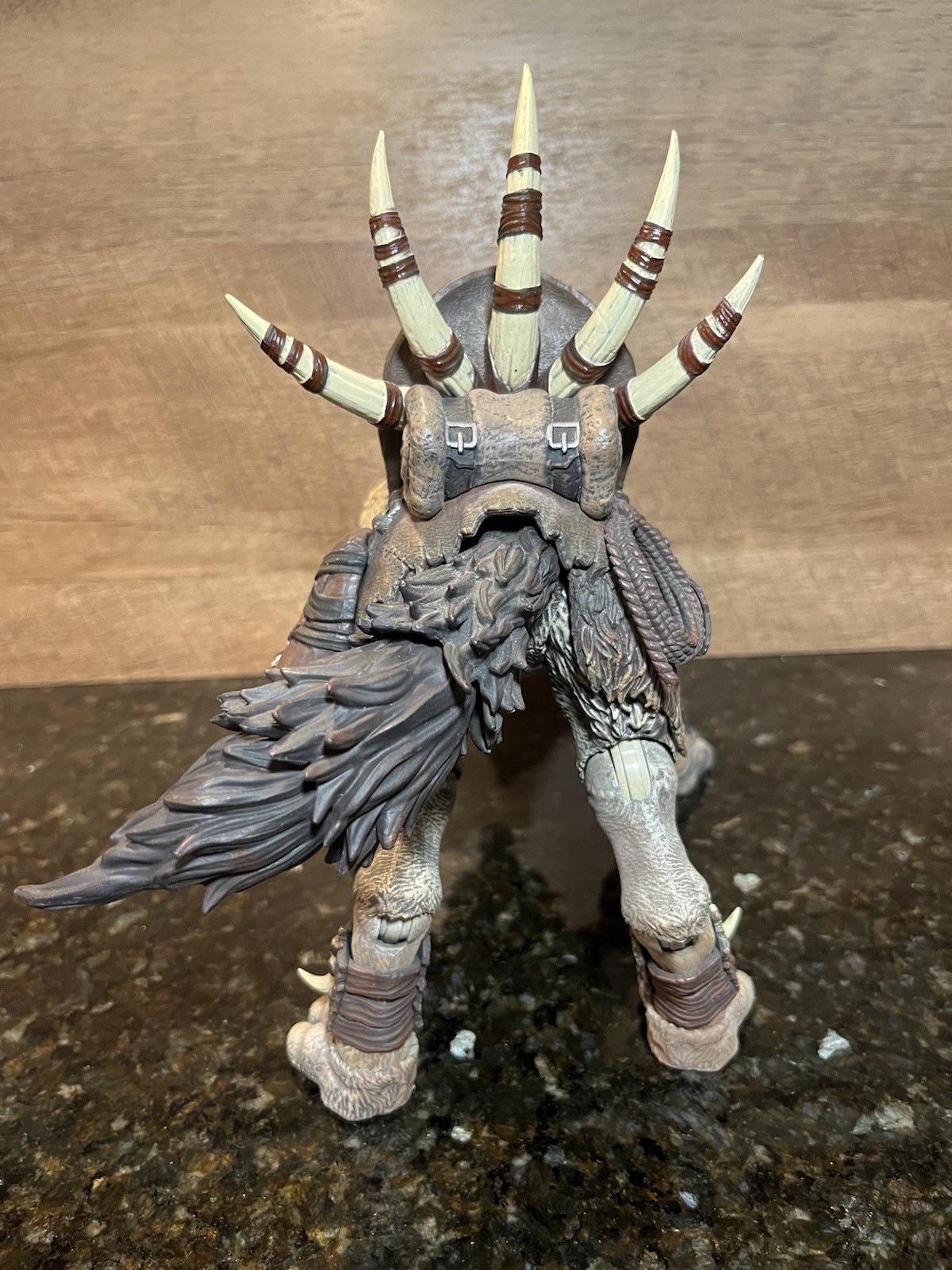 D20 STUDIO WHITE BONE WOLF MOUNT GREY VERSION!