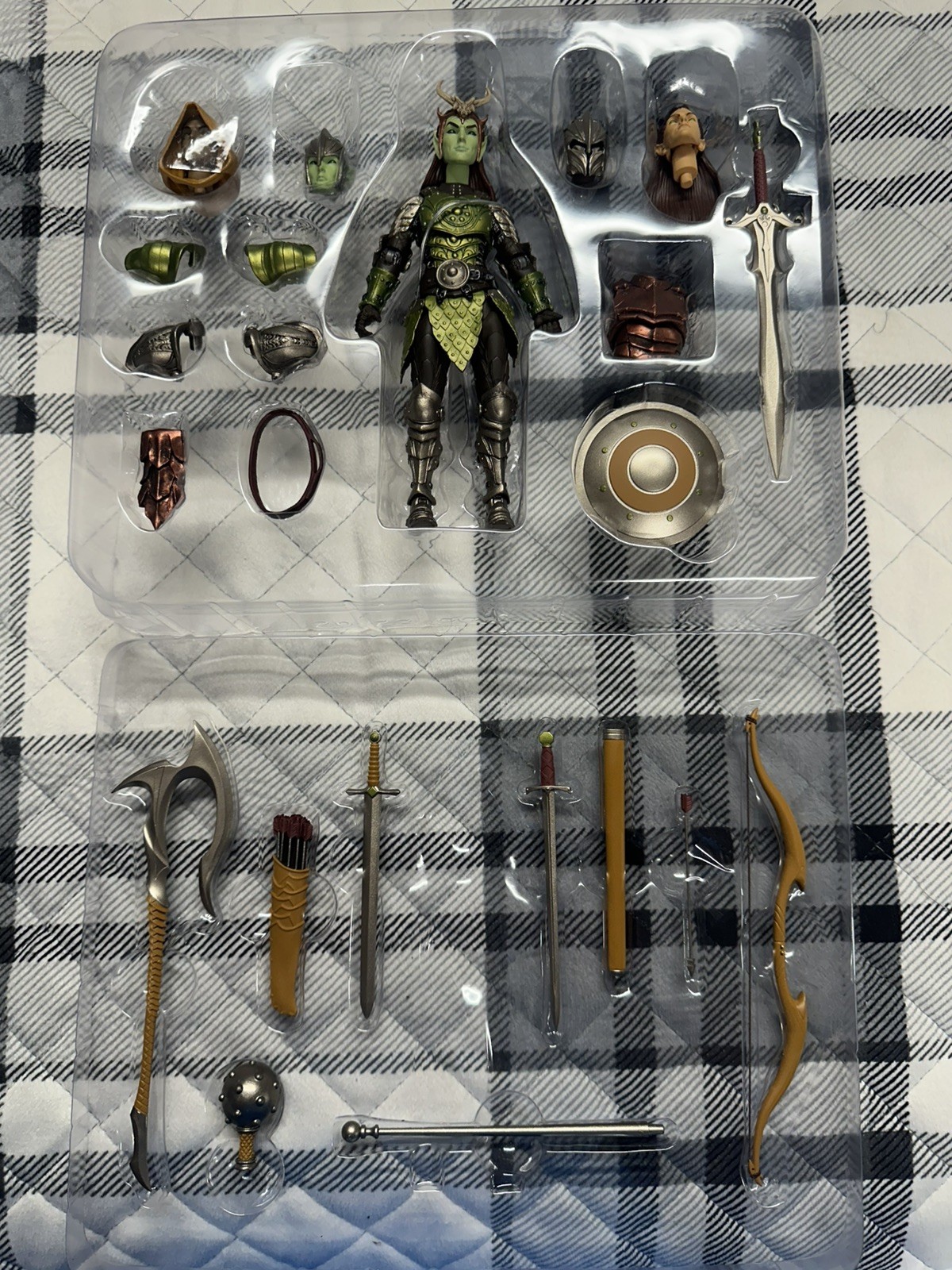Mythic Legions Female and male Elf Builder w/ Bonus Head War of the Aetherblade