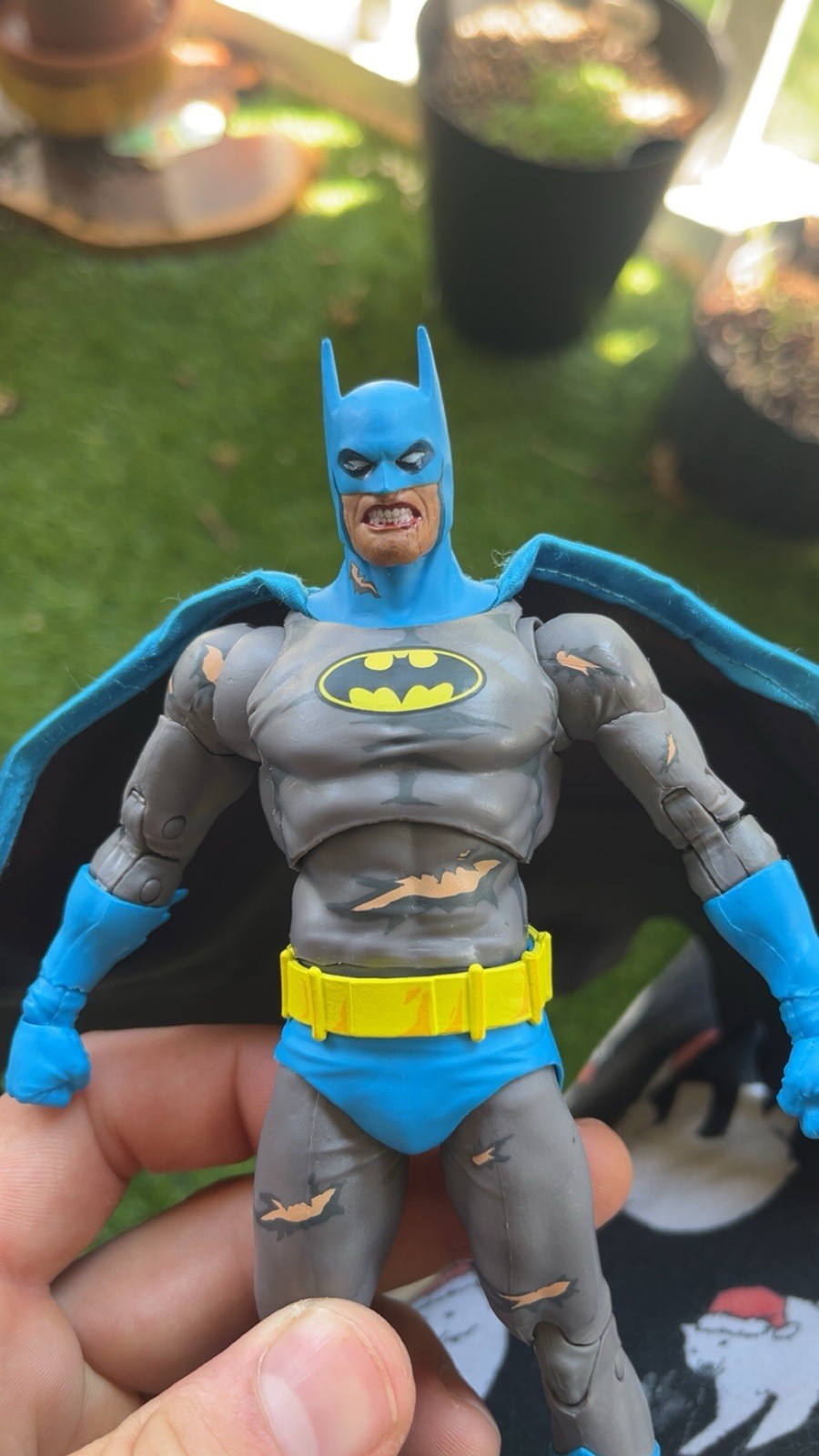 McFarlane DC Knightfall Damaged Batman Figure – Used – 7” 1/10