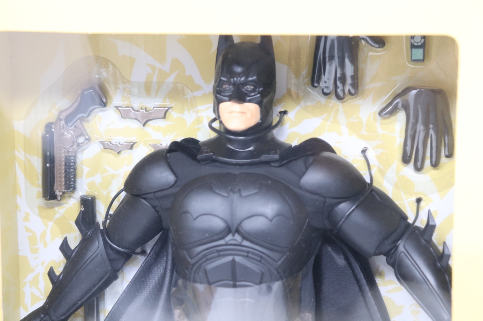 DC Direct BATMAN Begins Deluxe 13″ Collectors Action Figure Christian Bale 2005