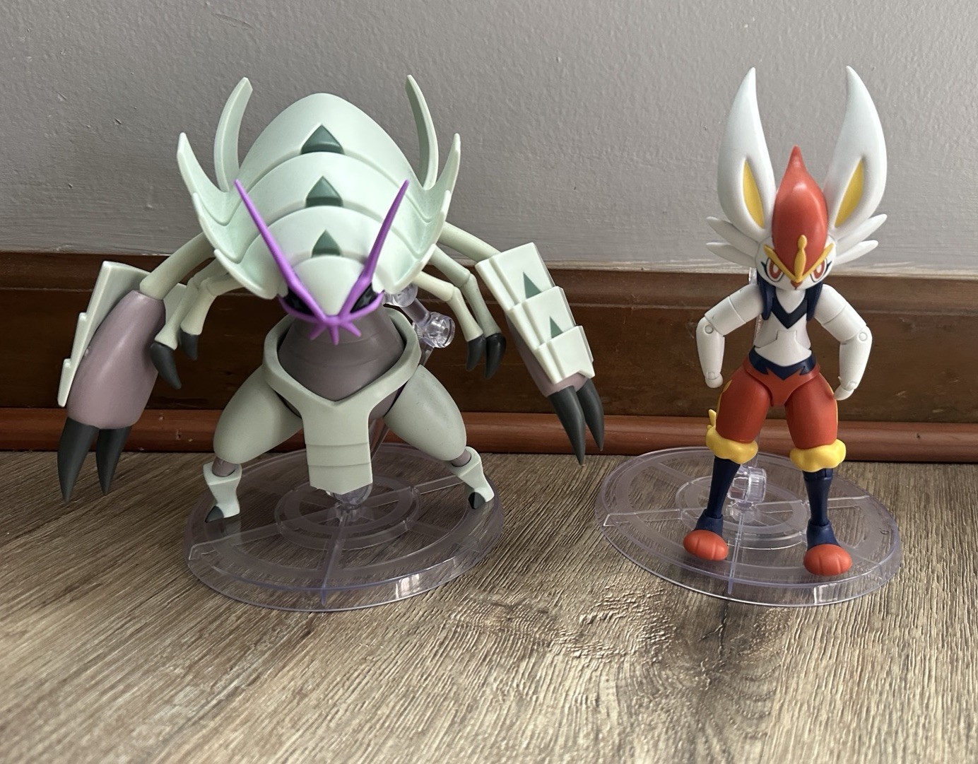 Pokemon Select Trainer Series Golisopod & Cinderace 6″ Exclusive Action Figures