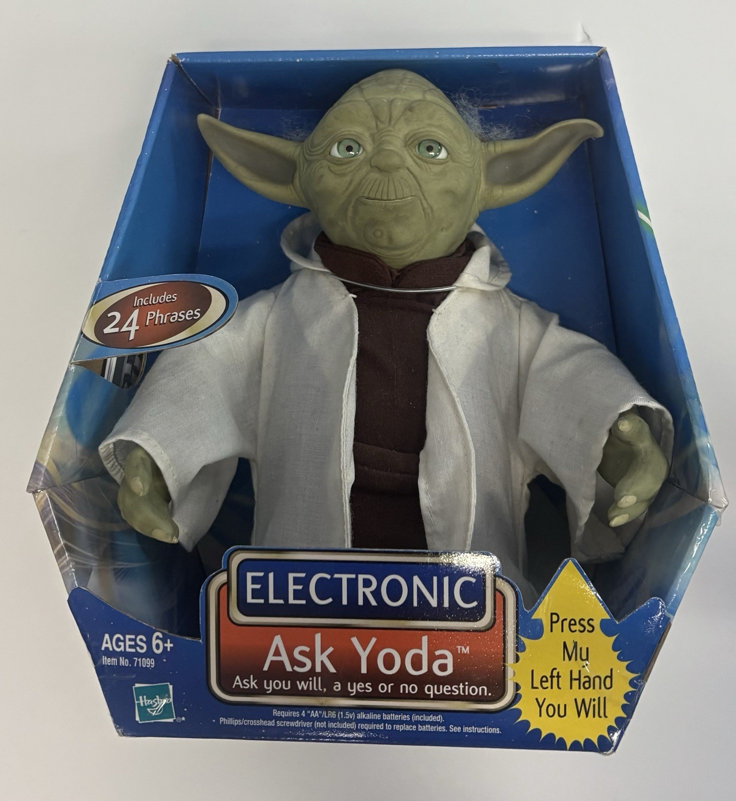 Star Wars Electronic Ask Yoda Ask You Will a Yes or No Question New in Box 2002
