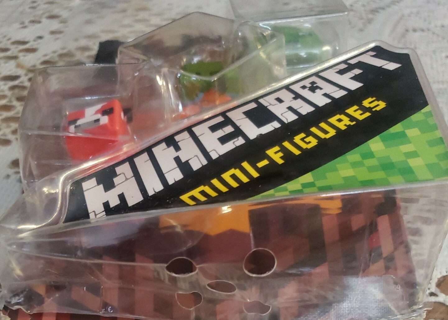 MINECRAFT MINIFIGURES 3 pkNetherrack SERIES 3 Mooshroom Zombie In Flames Slime C