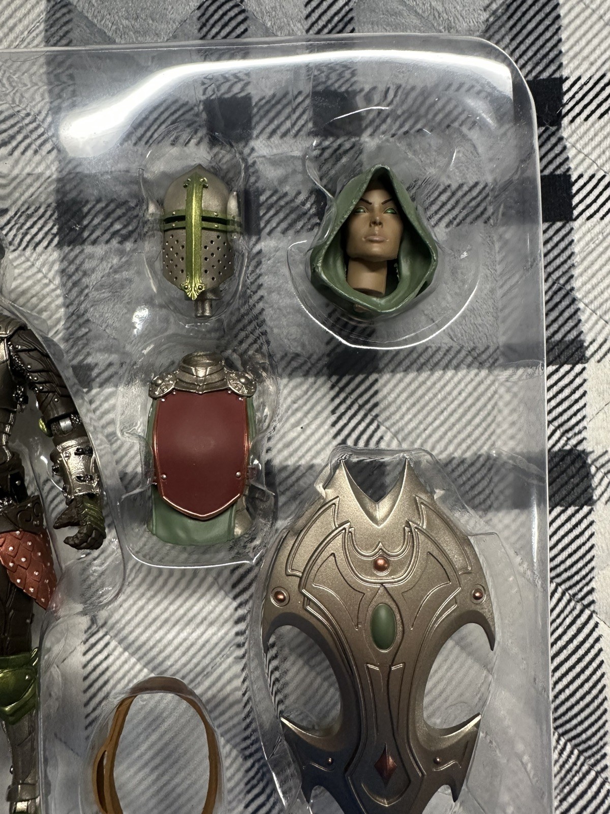 Mythic Legions Female and male Elf Builder w/ Bonus Head War of the Aetherblade