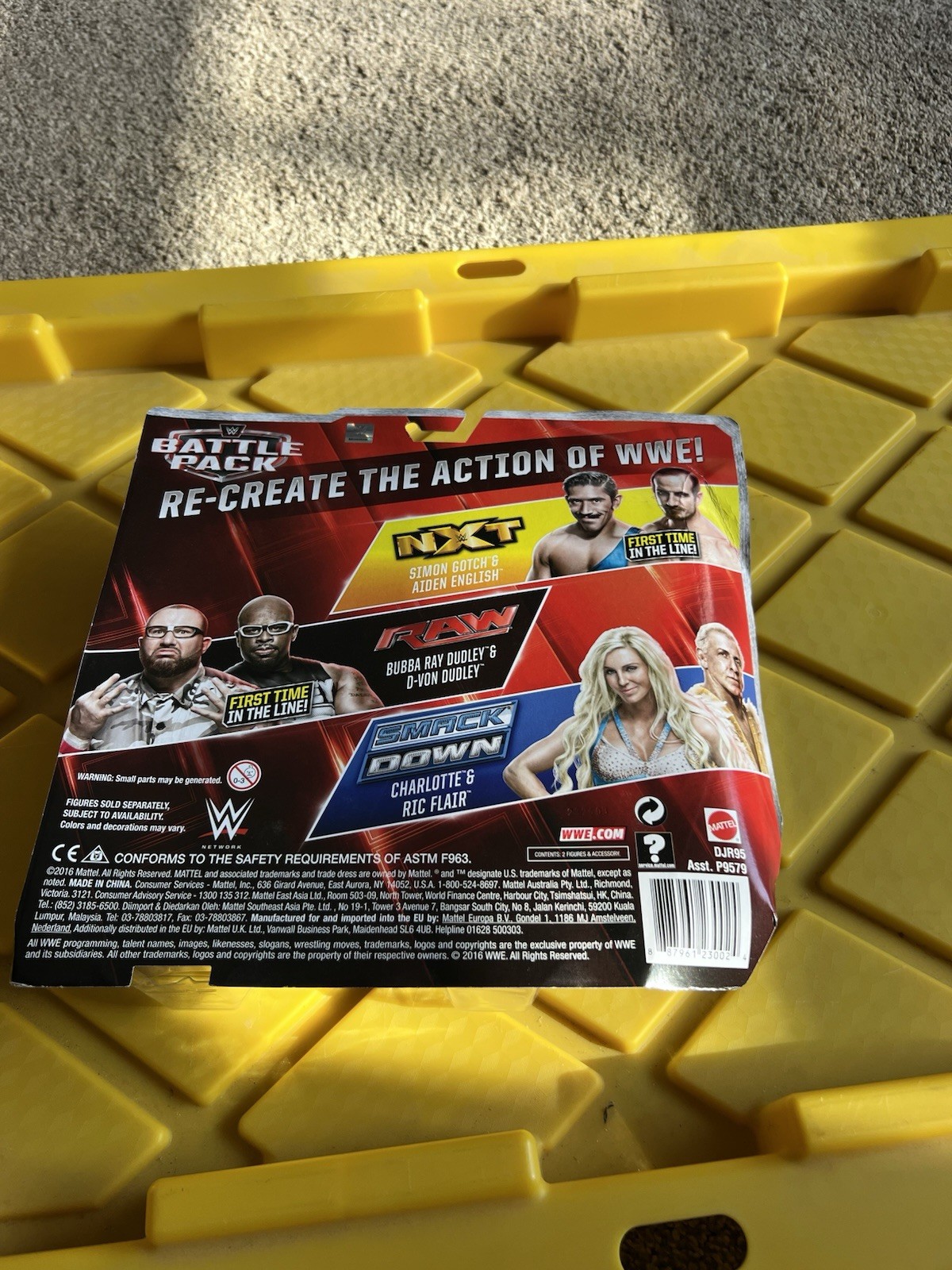 WWE BATTLE PACK SIMON GOTCH AND AIDEN ENGLISH WRESTLING FIGURES