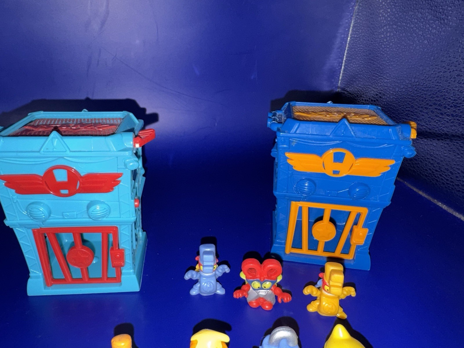New SuperZings Series 1 Mini Figures As- Show On Pictures.