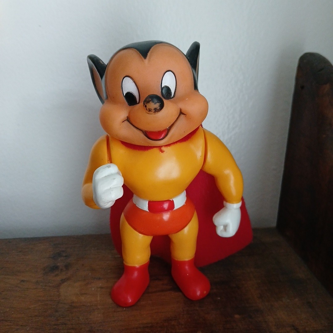 Dakin MIGHTY MOUSE Fugurine with Cape 1977