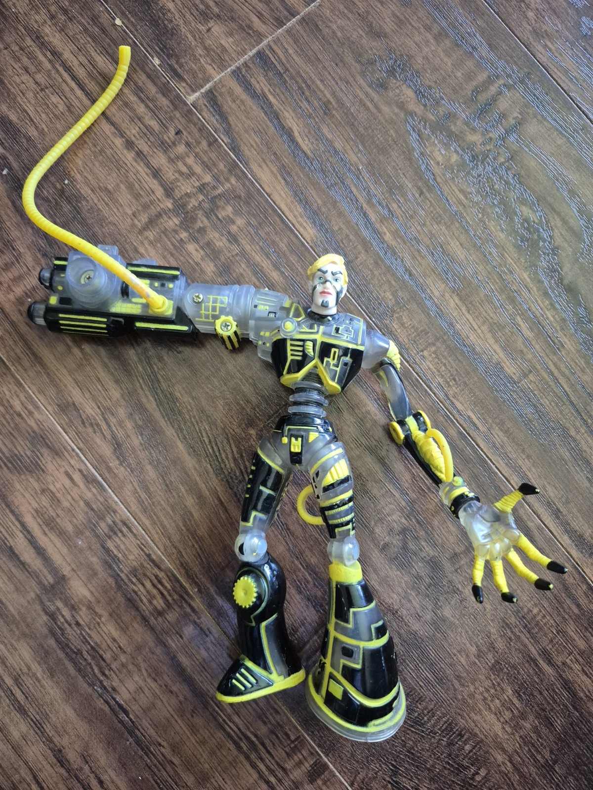 Marvel X-Men The New Mutants Collector Edition WARLOCK W/Disk Blaster Arm (1998)