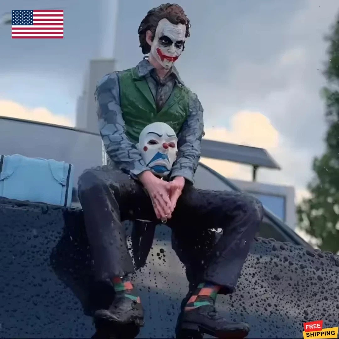 10cm New Joker Heath Ledger Sitting Figure Toy Set For Car Roof Tail Pendant