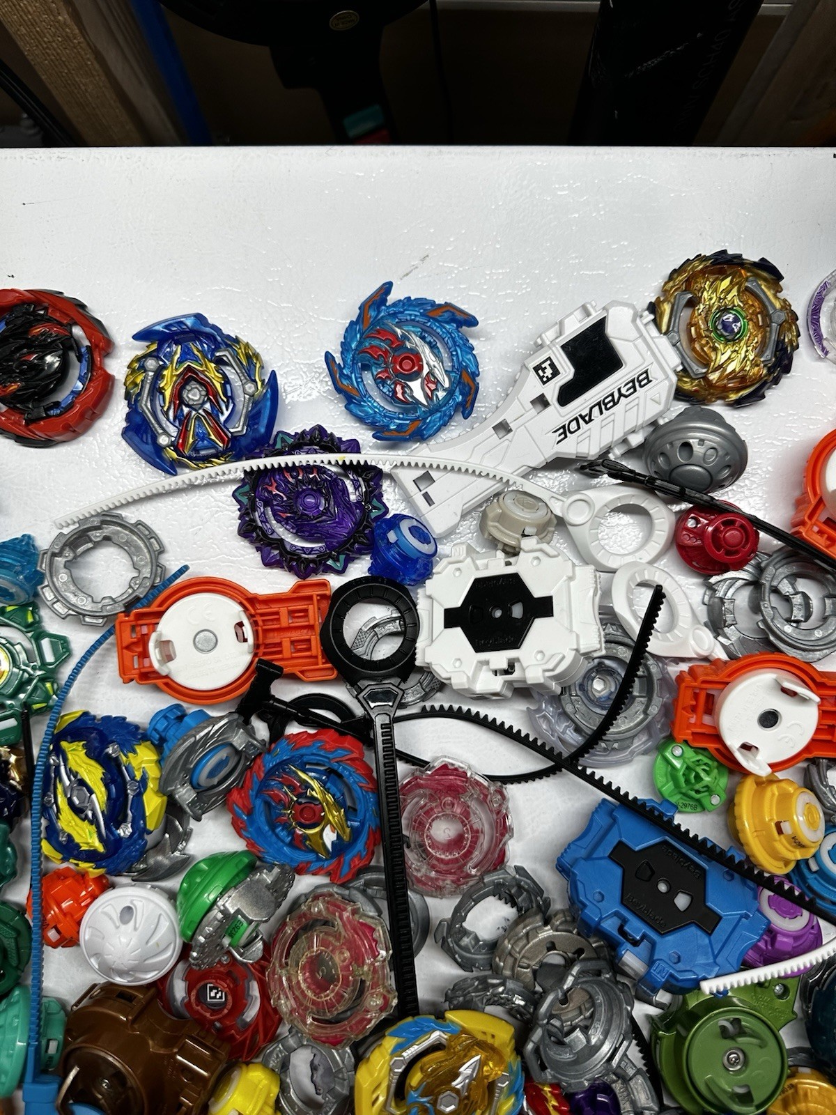 Huge 7 Lbs Assorted Lot Beyblade Bays Blades Launchers Metal And Plastic Parts