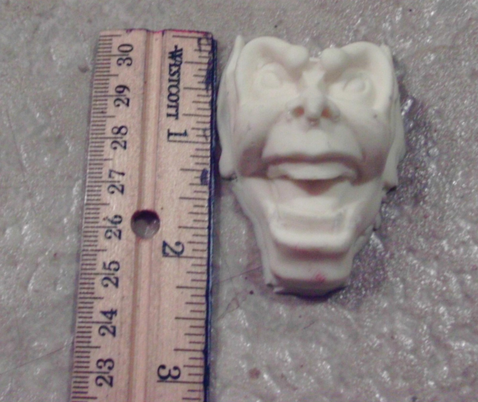 Maximum Overdrive Goblin Head Unpainted 1:32 Blank Truck Resin