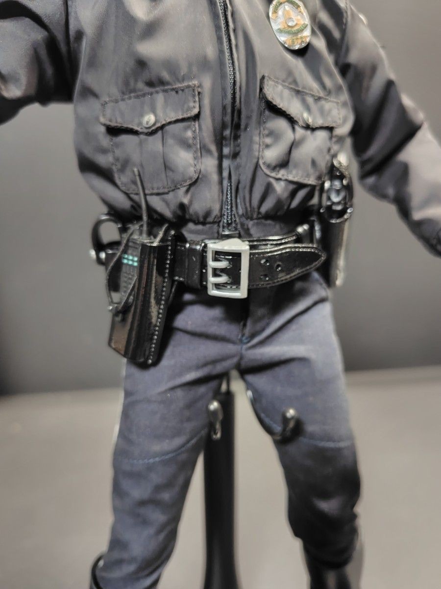 Hot Toys Terminator T-1000 3‑Figure Set 1/6 Movie Masterpiece