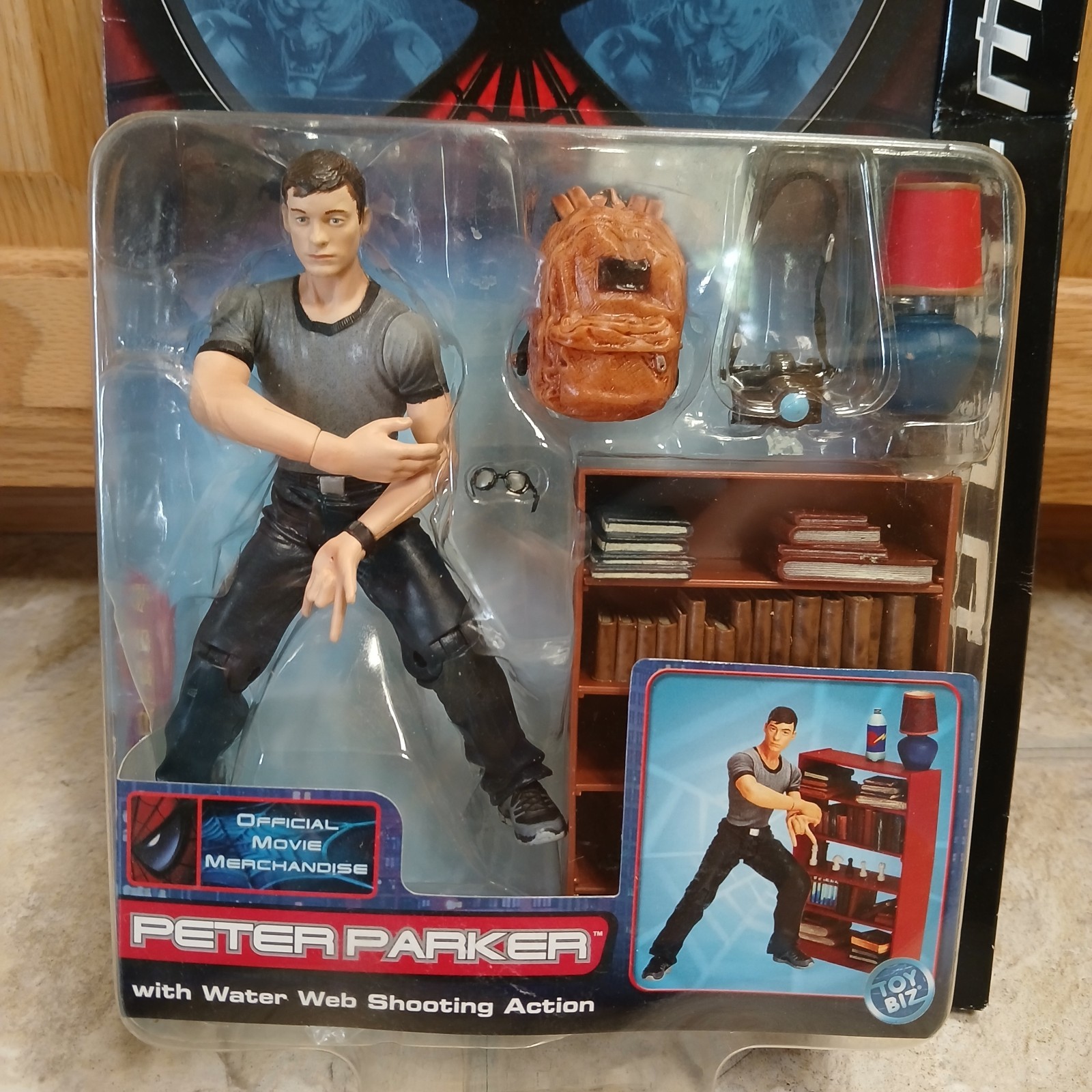 NewToybiz Spider-Man Peter Parker Movie Water Web Shooting Figure – 2002 SEALED