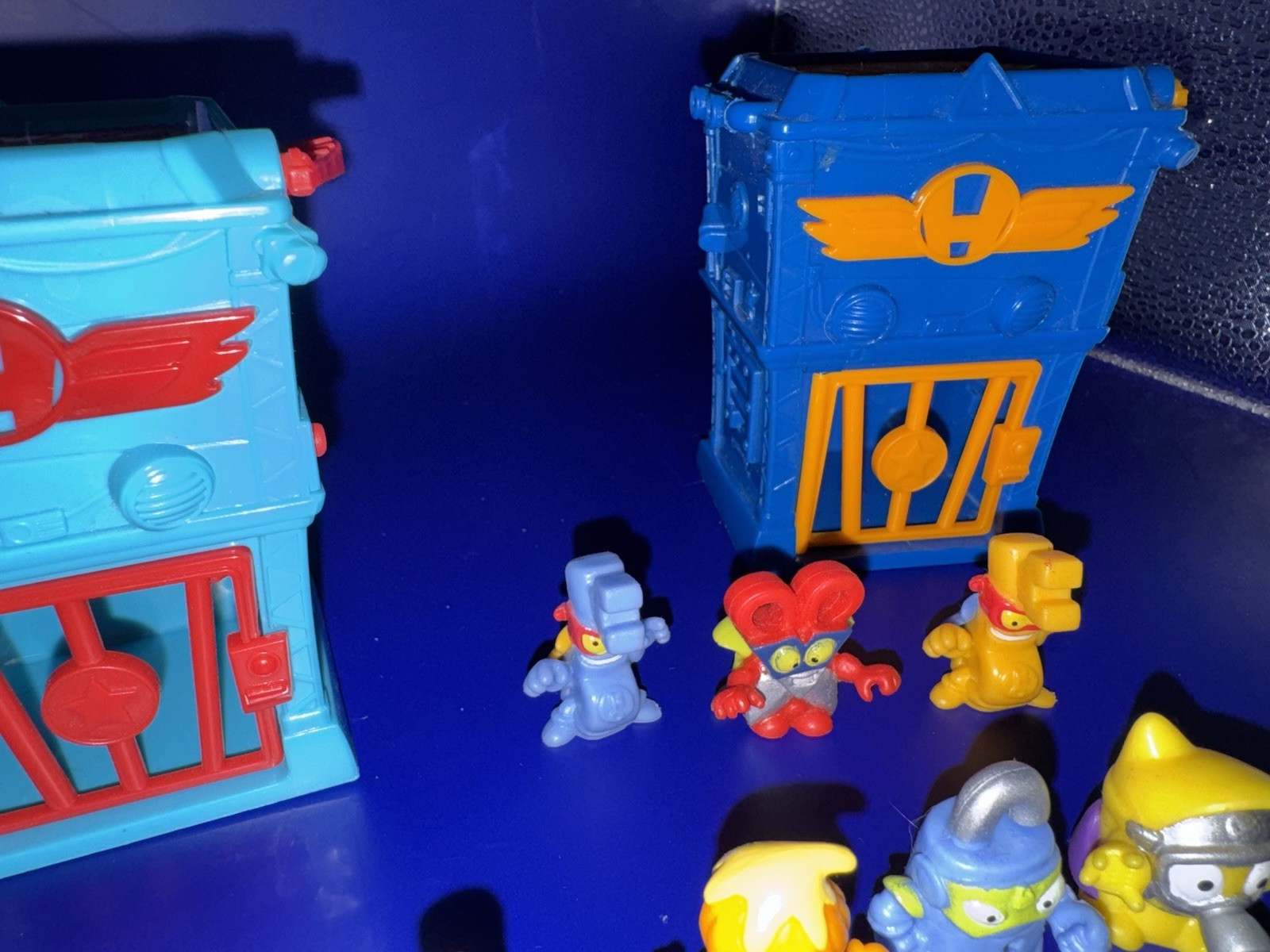 New SuperZings Series 1 Mini Figures As- Show On Pictures.