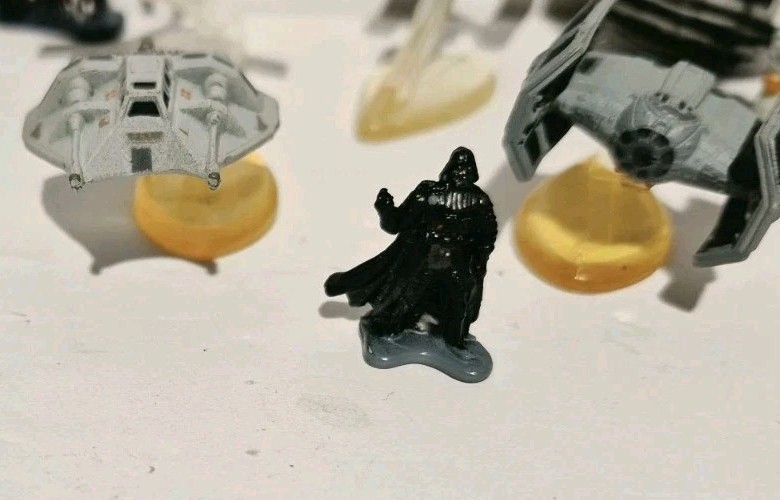 LOT 17 VINTAGE STAR WARS MICRO MACHINES SHIPS FIGURES DARTH VADER LUKE SKYWALKER