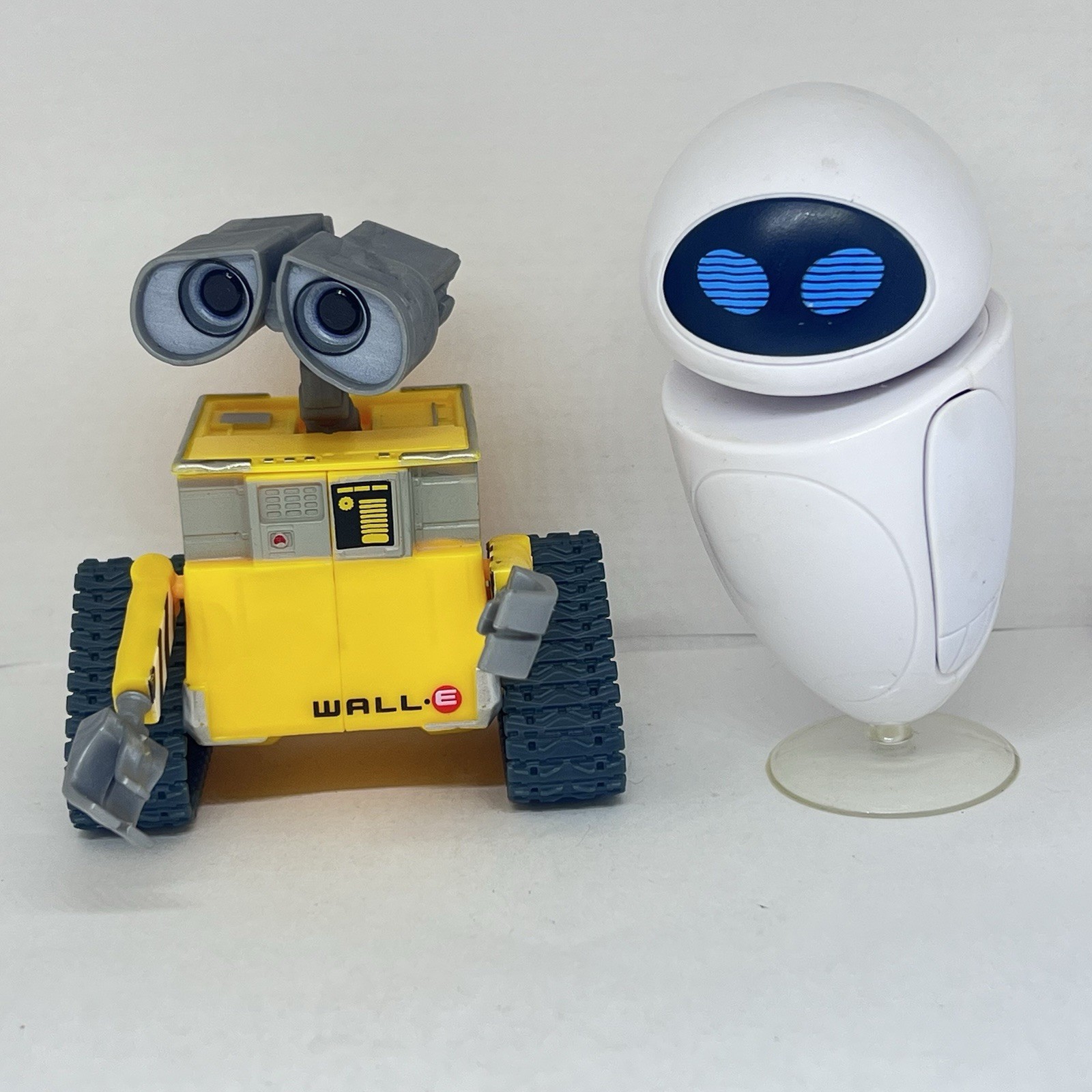 Mattel Disney Pixar WALL-E + EVE Plastic Robot Poseable Action Figures 2019 A9
