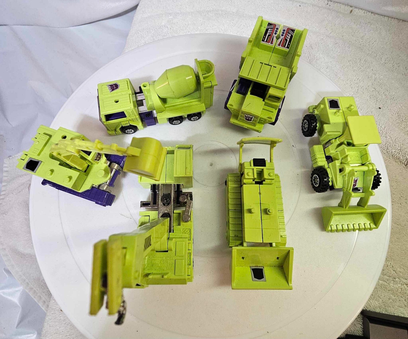 6-devastator Transformers G1 Constructicons Mixmaster Scrapper vehicles toy-read