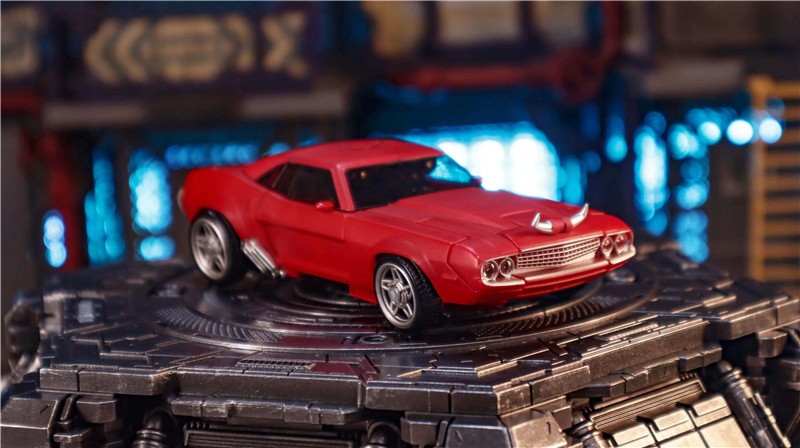 APC Toys Transformation 14CM Red Gladiator Cliffjumper Action Figure with Bonus