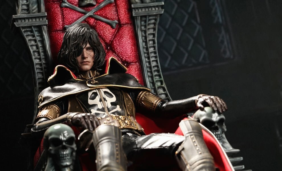 CAPTAIN HARLOCK SPACE PIRATE WITH THRONE OF ARCADIA 12 INCH FIGURE HOT TOYS 2014