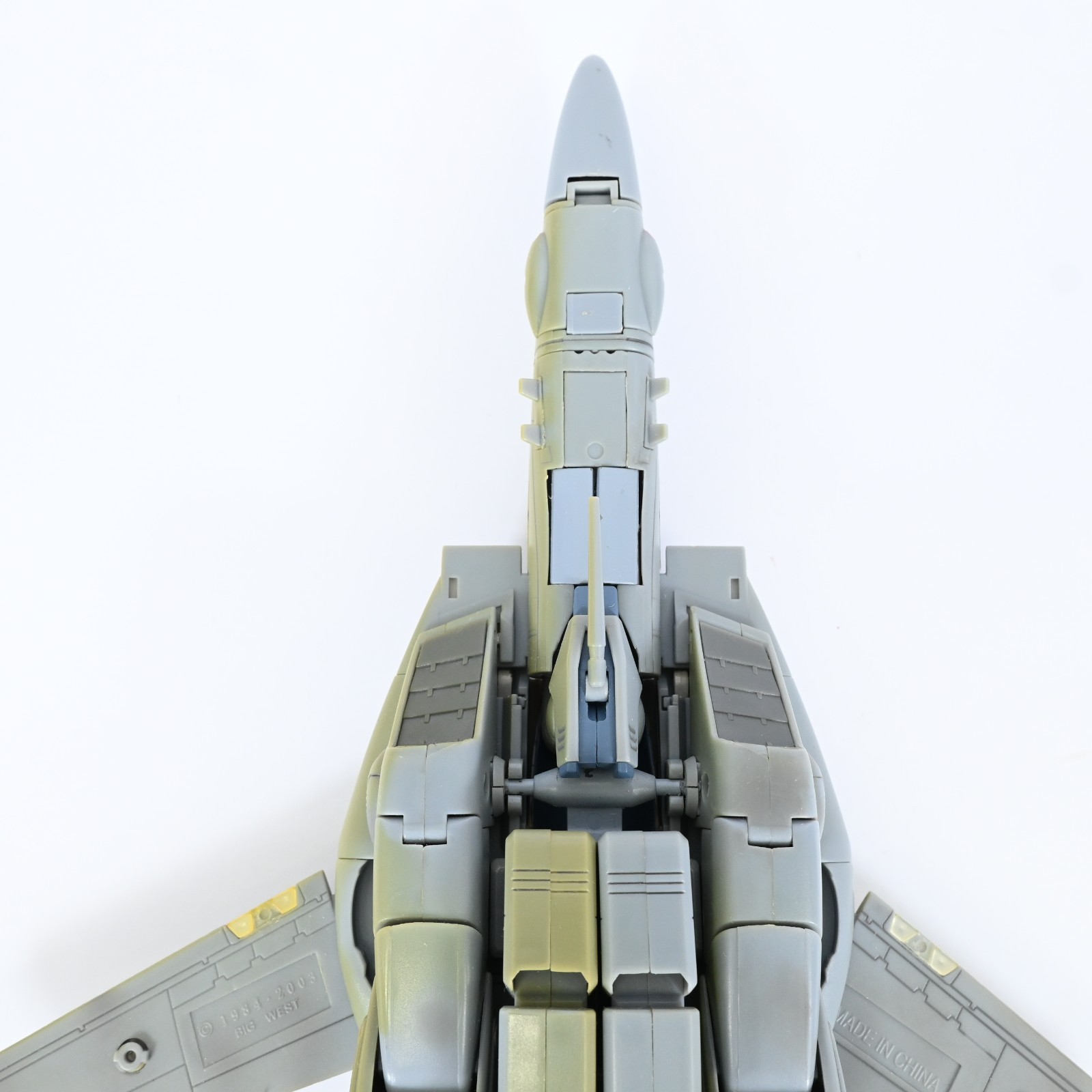 Yamato Macross 1/48 VF-1A Low Visibility Color Valkyrie Figure