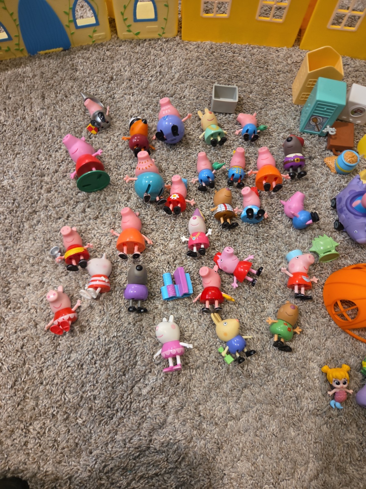 Peppa Pig Toy Lot 3 Houses 30 Figures 40 Accessories