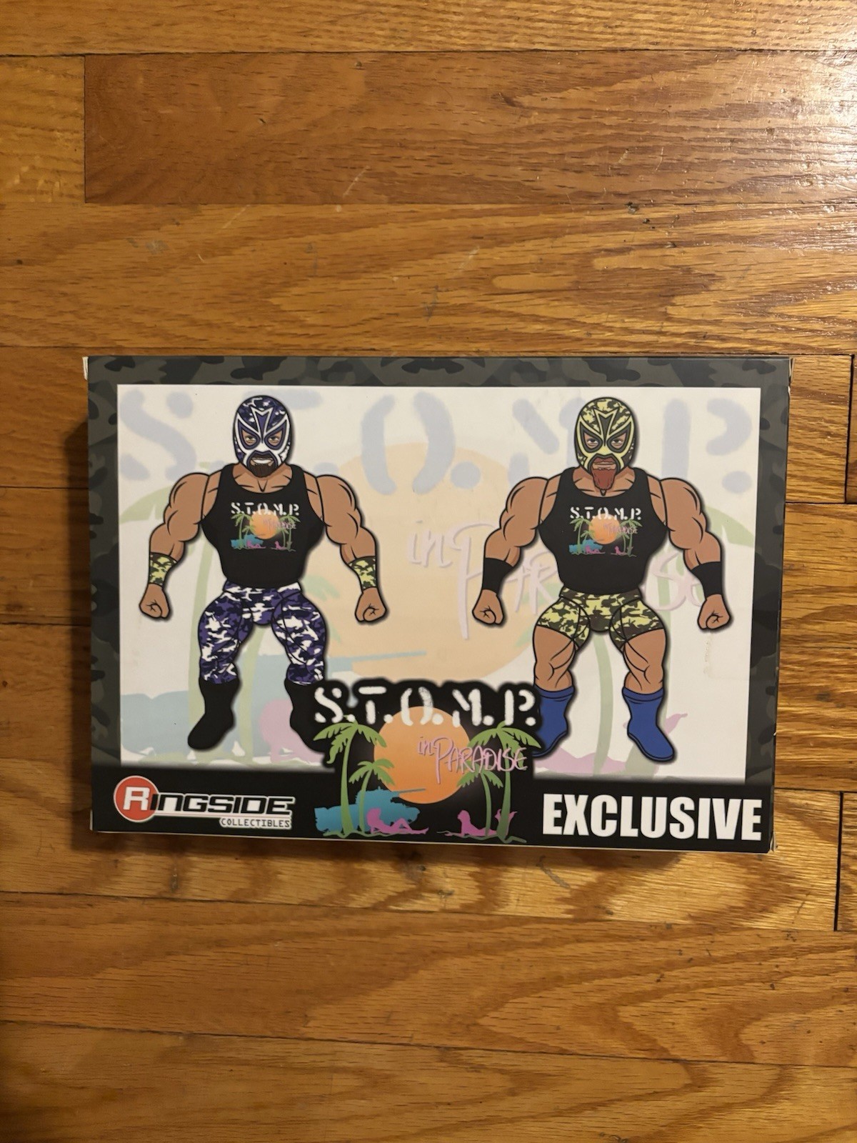 Ringside Collectibles Limited Edition Signed Figure Set See Description.