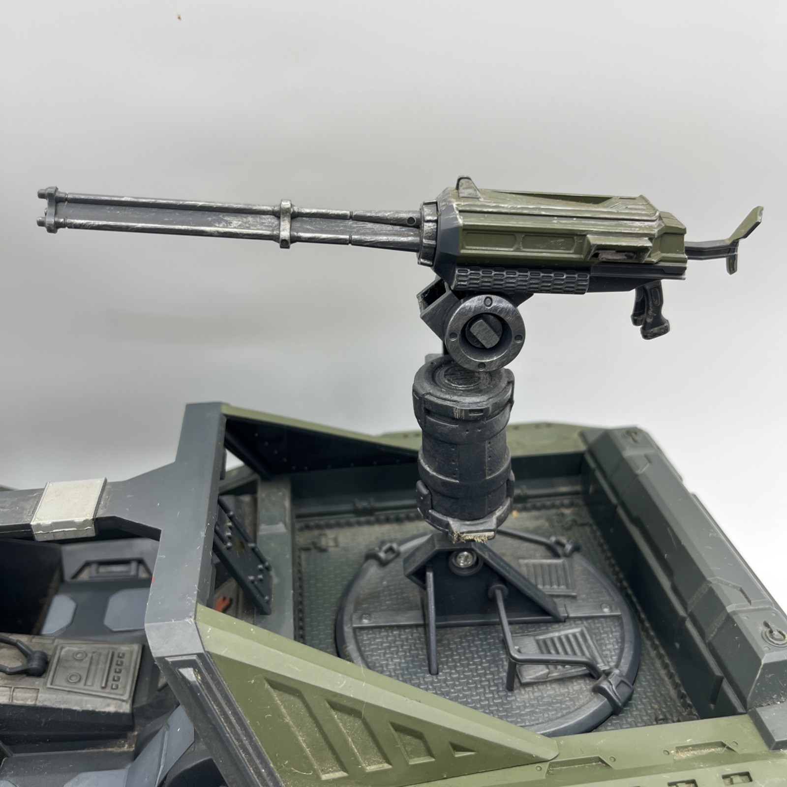 HALO REACH WARTHOG W/LIGHT ANTI AIRCRAFT GUN MCFARLANE TOYS RARE & HARD TO FIND