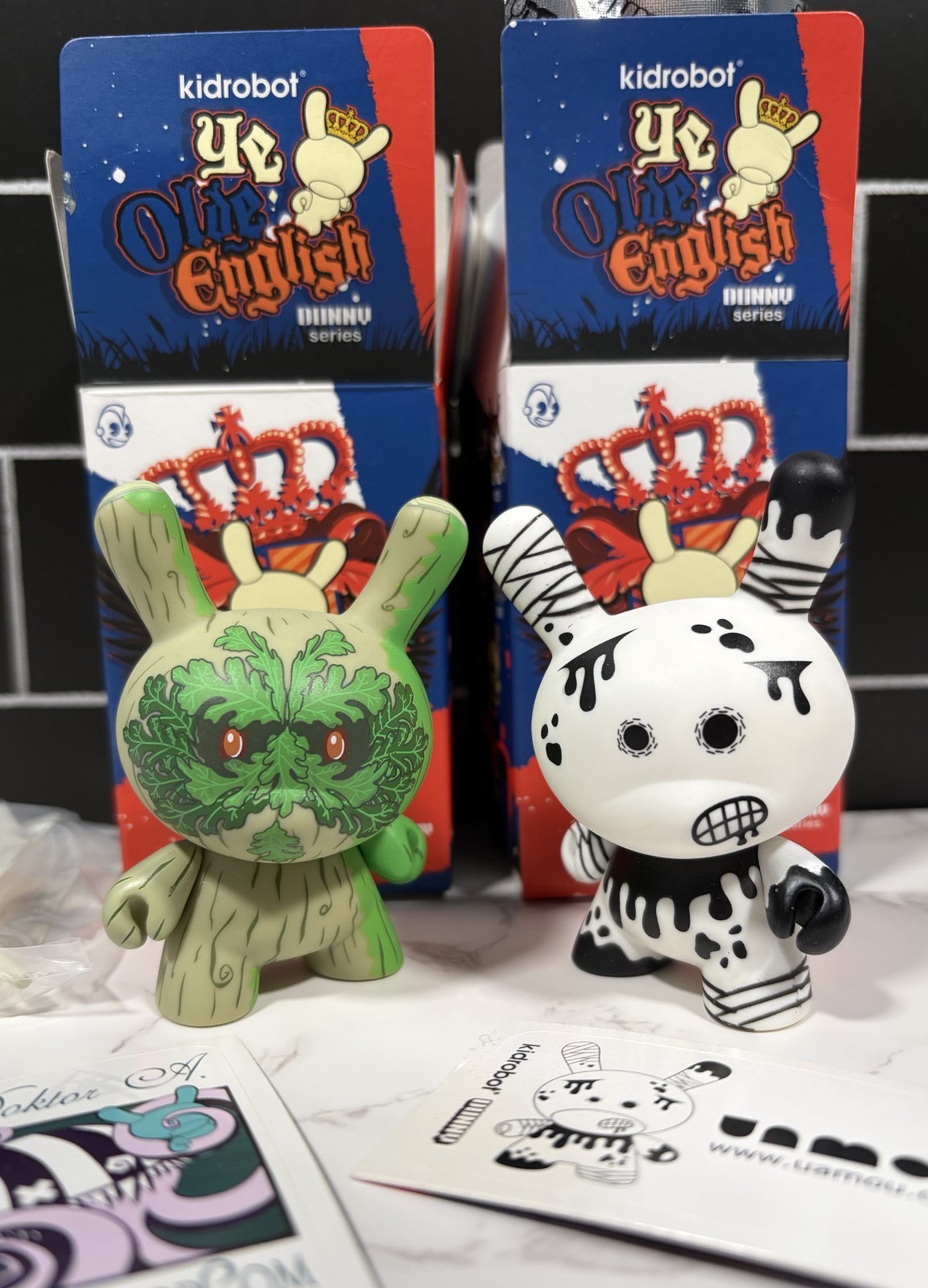 Kidrobot Dunny Ye Olde English Series Greenman Doktor A Uamou 3″ Vinyl Lot of 2