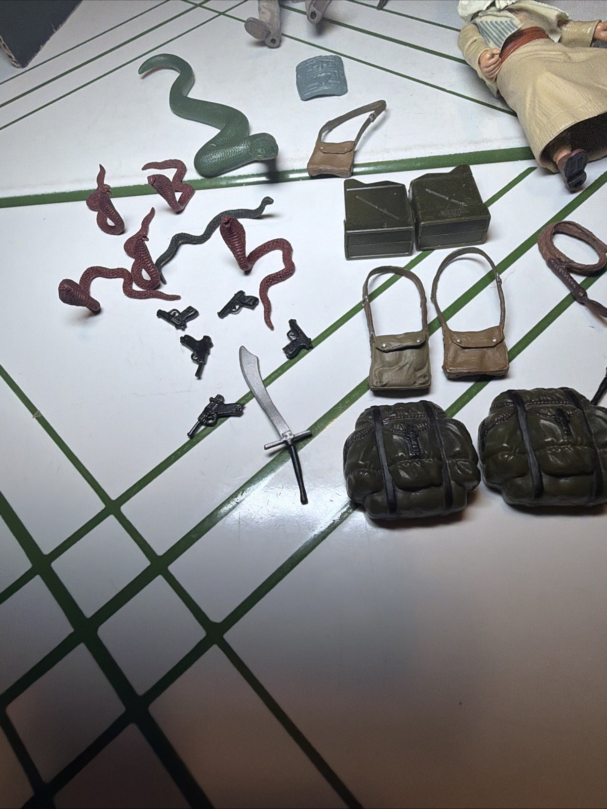 Indiana Jones 2008 Figure 3.75 Scale Lot of 22 With Accessories Hasbro