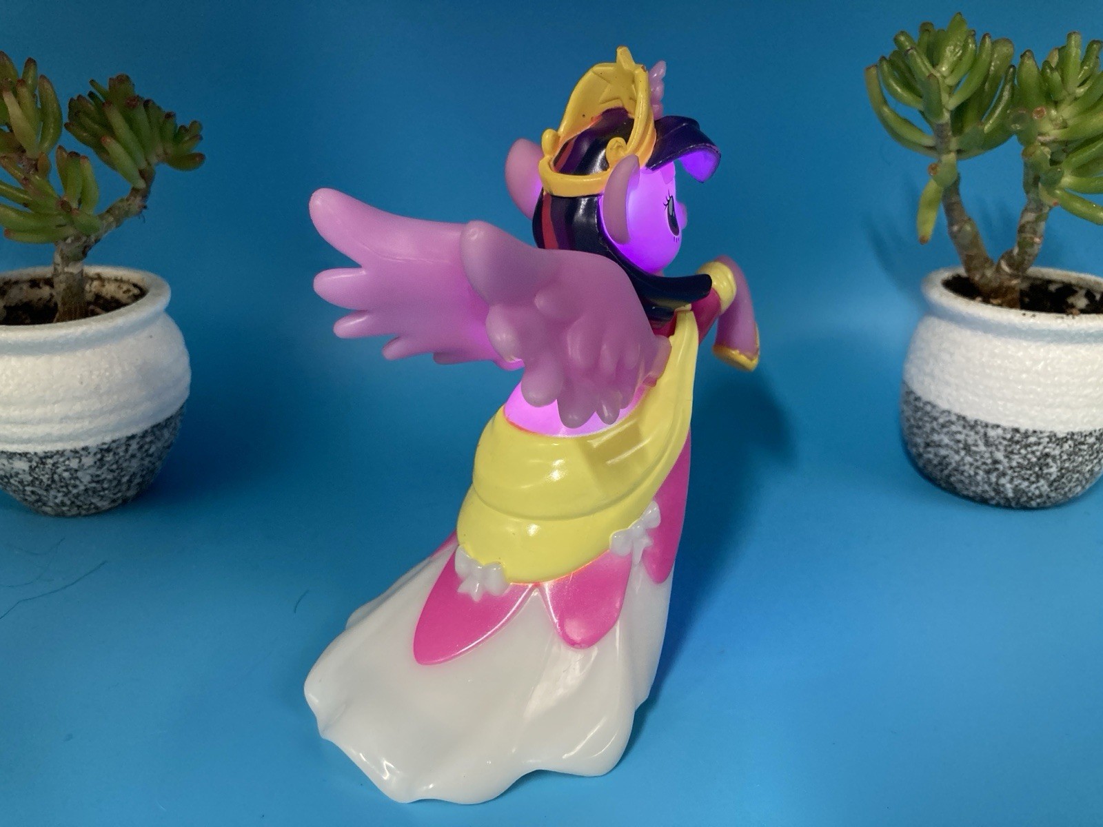 My Little Pony G4 light up Twilight Sparkle figurine 2013 Basic Fun Nite Friends