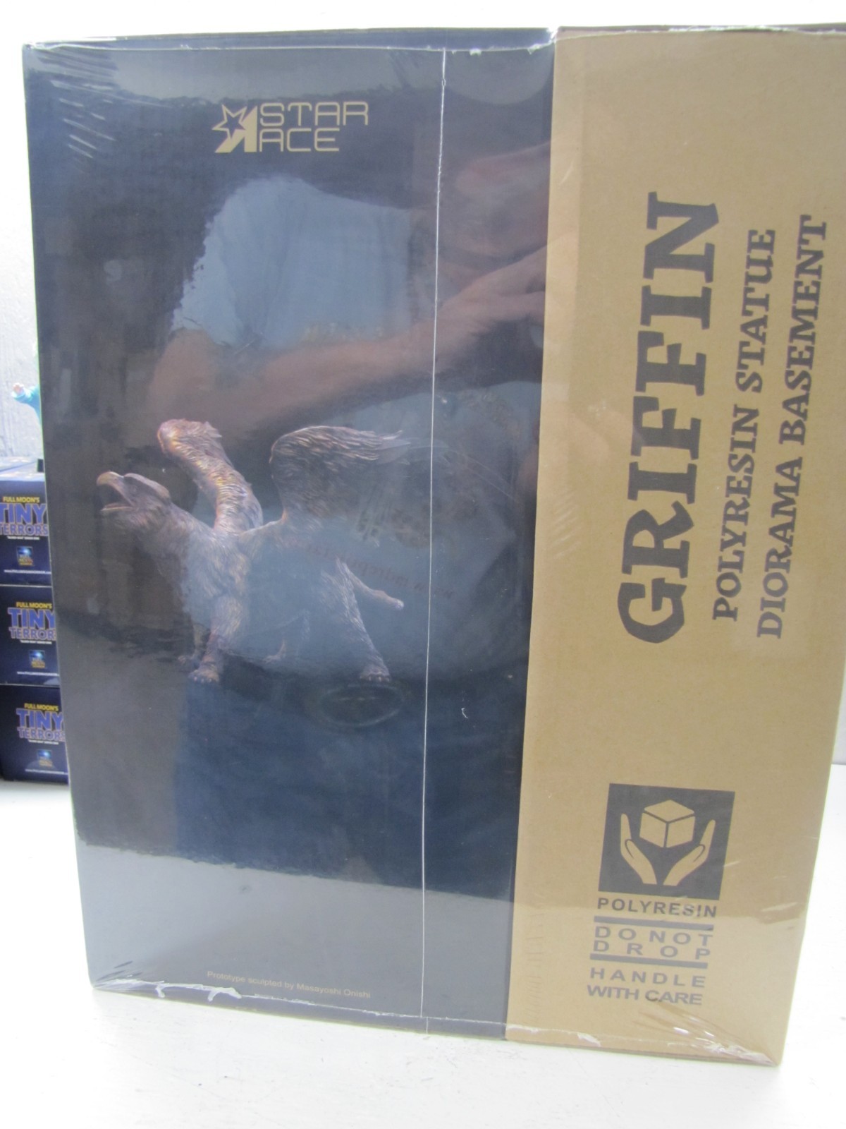 RAY HARRYHAUSENS GRIFFIN 30CM POLYRESIN STATUE DELUXE EDITION