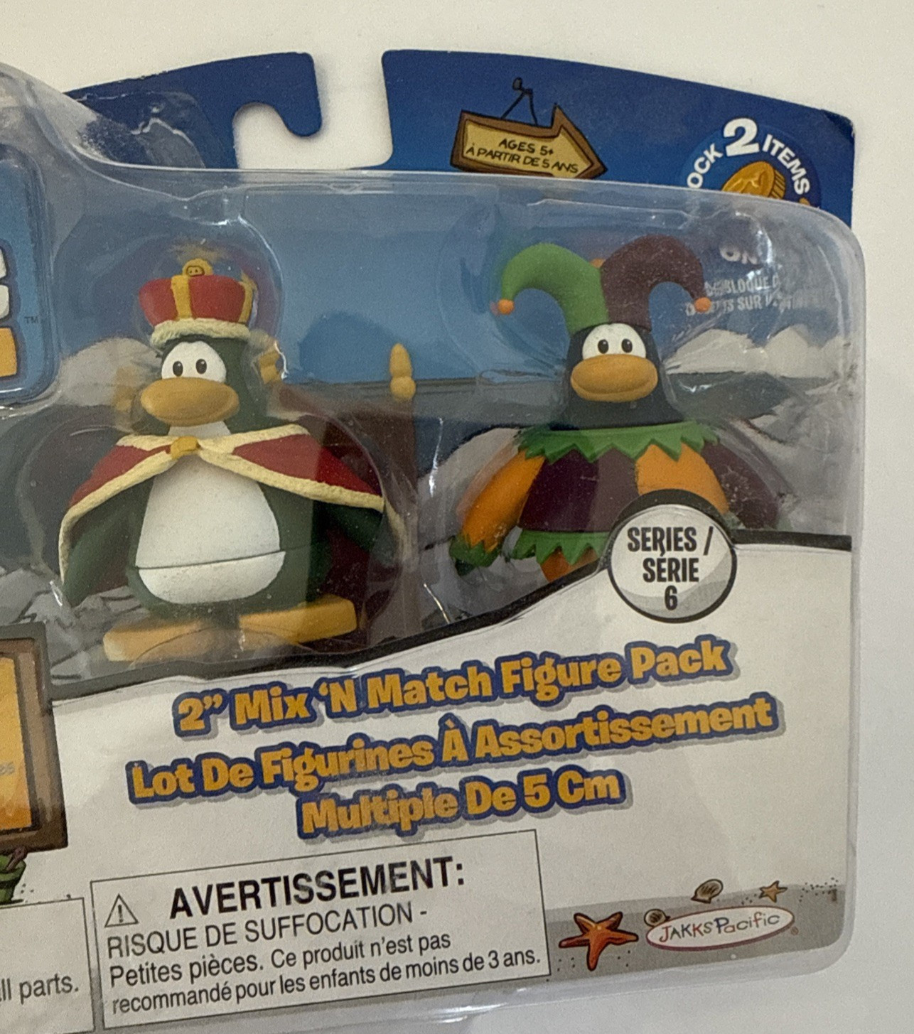 NEW Disney Club Penguin 2″ King & Court Jester Mix ‘N Match 2 Piece Figure Pack